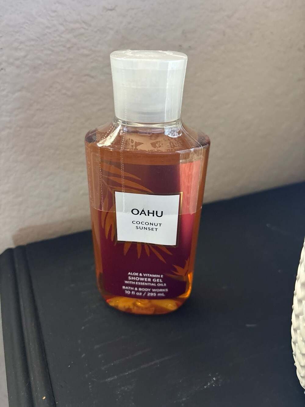 Bath & Body Works Oahu Coconut Sunset Shower Gel 10 fl oz / 295 mL
